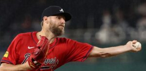 Chris Sale lanza en grande en el éxito de los Bravos