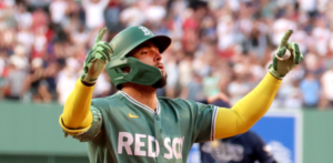 Wilyer Abreu conecta dos jonrones y conduce a los Medias Rojas a lograr victoria