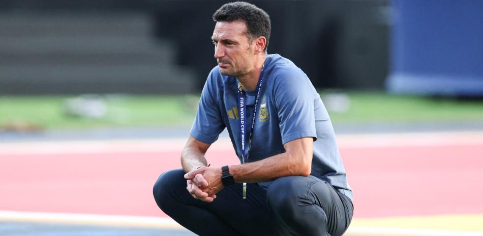 Scaloni, entre lágrimas, deja en el aire su continuidad