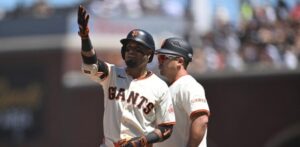Luis Arraez dispara cuatro hits y los Gigantes le dan paliza a los Cerveceros