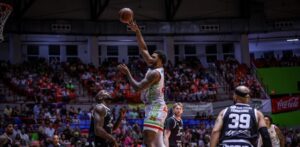 Soriano anota 32, Mendoza 18 y Aguada se pone 2-1 sobre Ponce en semifinal BSN
