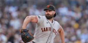Los Padres adquieren al ex ganador del premio Cy Young, Robbie Ray