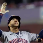 Peña remolca la vuelta de la ventaja y los Astros vencen a los Gigantes en 10 entradas
