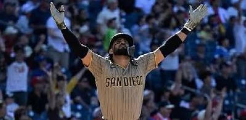 Con jonrón de Tatis Jr., los Padres remontan y vencen a los Guardianes