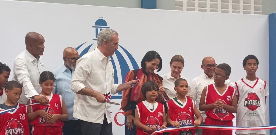 El Club Villa Francisca reabre sus puertas con instalaciones remozadas