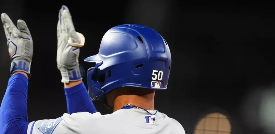 Betts batea jonrón y sencillo remolcador en la décima en el triunfo de Dodgers