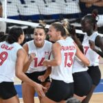 Canadá derrota a Estados Unidos 3-2 y gana grupo A, avanza directo a semifinales