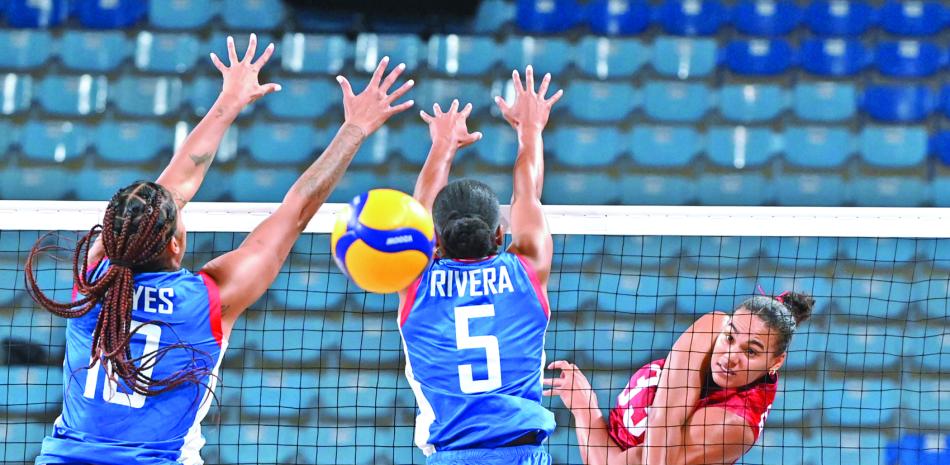 Estados Unidos gana y se medirá a las Reinas del Caribe en las semifinales