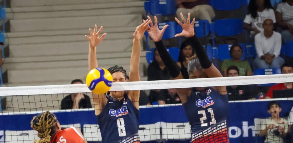 Las Reinas versus Cuba y Canadá-PR en el inicio del Preolímpico de Voleibol