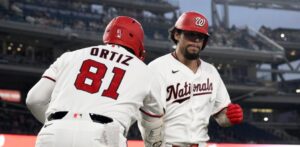 Yohandy Morales conecta jonrón y suma 3 hits en su debut y los Nacionales vencen a los Bravos 9-5