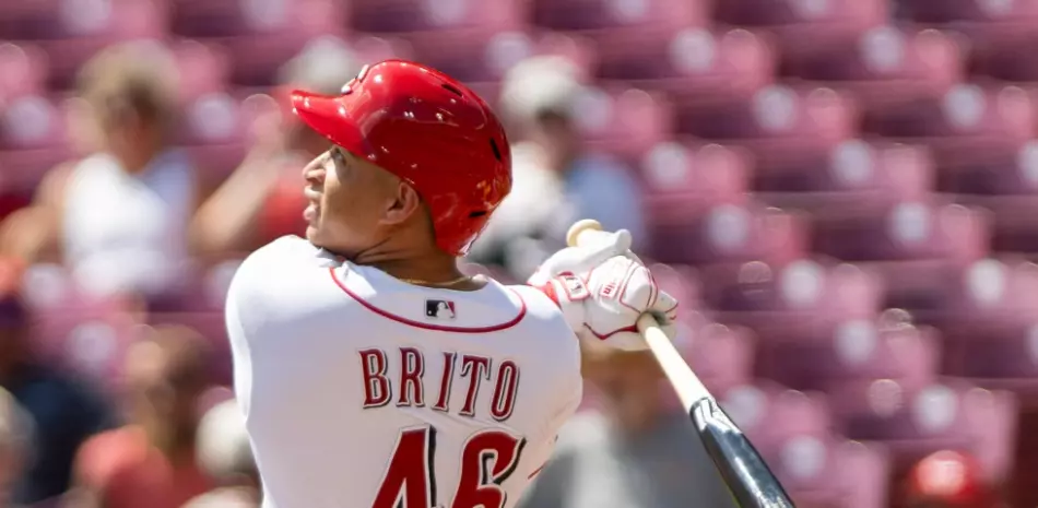 Los dominicanos Brito y Rodríguez batean jonrones, los Rojos vencen 7-3 a los Padres