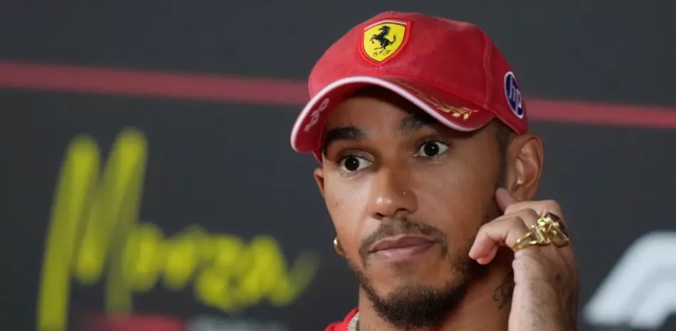 Hamilton llega a Monza y sueña con una victoria histórica con Ferrari