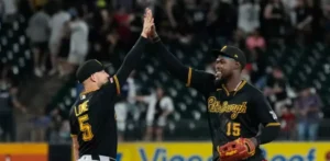Piratas con 18 hits, incluyendo tres de Oneil Cruz, doblegan 9-3 a Medias Blancas