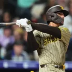 Ethan Salas es el receptor más joven con 2 jonrones en un juego, Padres ganan