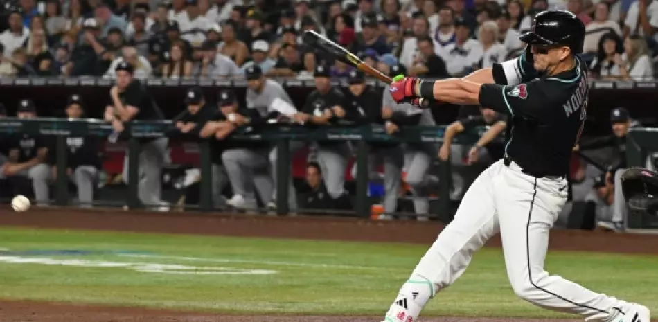 Jonrón de Smith da triunfo a D-backs 5-3 ante Yankees y aviva esperanzas de playoffs