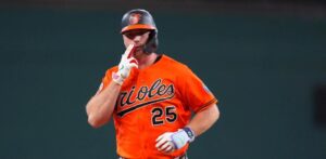 Pete Alonso dispara dos jonrones en el triunfo de los Orioles
