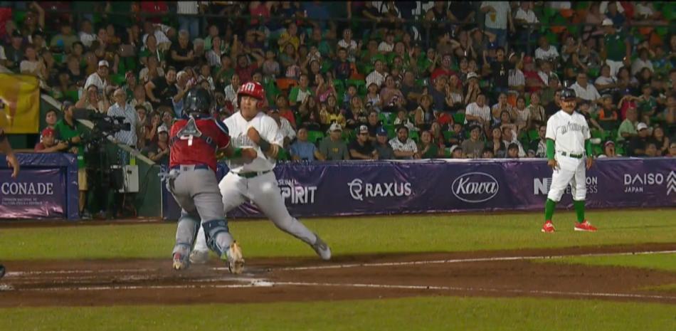 México deja en el terreno a RD con dramático triunfo 2-1 en la séptima entrada