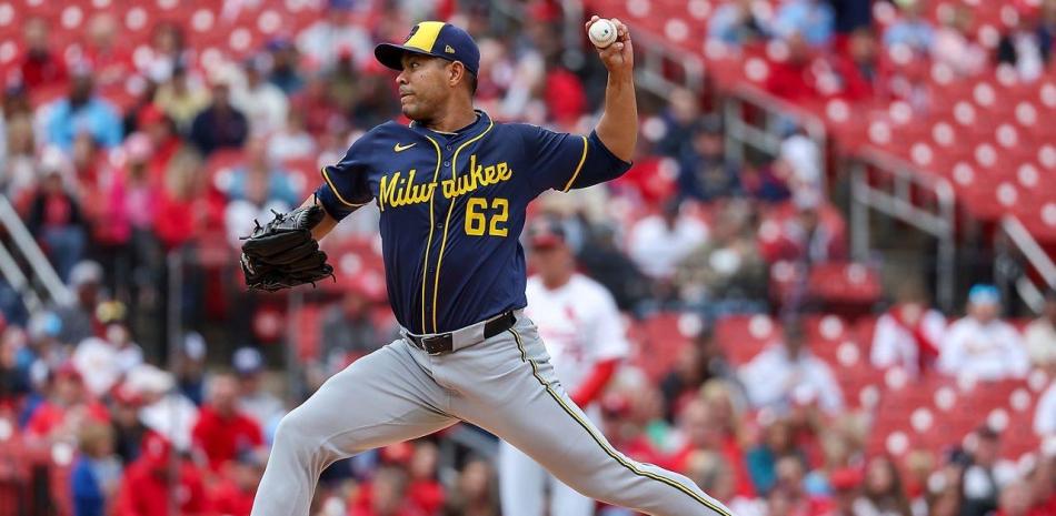 José Quintana reforzará la rotación abridora de los Tigres del Licey
