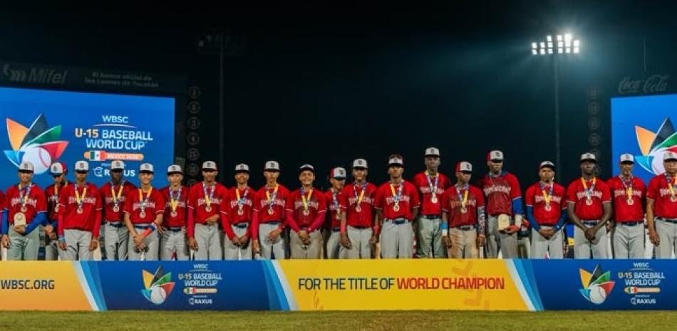 Dominicana se queda con plata tras perder la final ante USA en Mundial de Béisbol U15