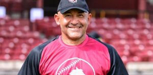 Manager Miguel Cairo se integra a las prácticas de los Gigantes del Cibao