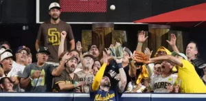 Cerveceros avanzan a revancha frente a los Dodgers, eliminan a los Padres