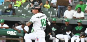 Estrellas castigan a Leones e inician la temporada con dos triunfos al hilo