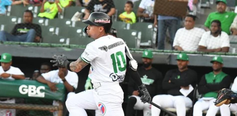 Estrellas castigan a Leones e inician la temporada con dos triunfos al hilo