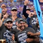 Freddy Peralta se lleva el premio de MVP de la Serie de Campeonato de la Liga Americana