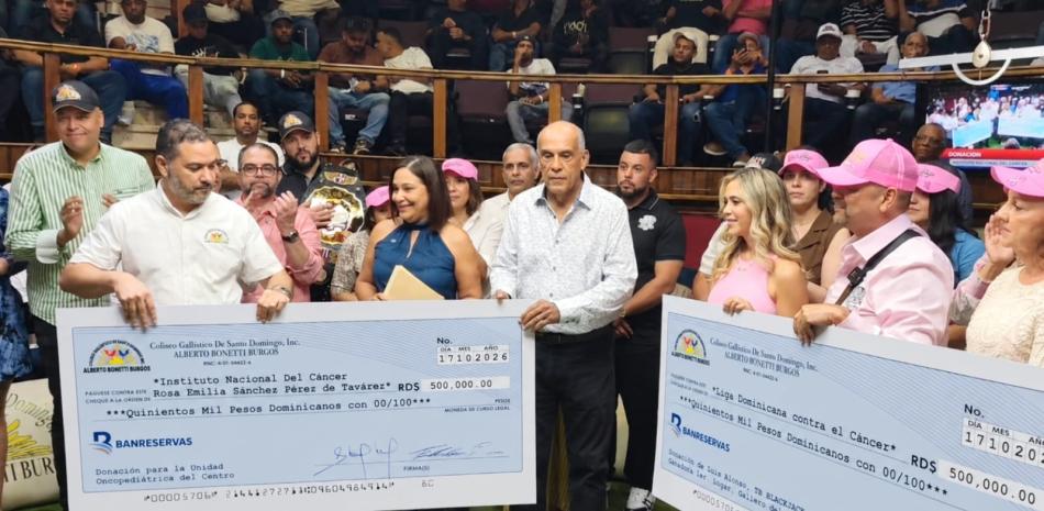 Coliseo Gallístico dona un millón de pesos a favor de pacientes con cáncer