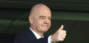 Infantino dice que lo apoya la gran mayoría del fútbol antes de elecciones
