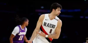 Morant y Lillard guían a Blazers a seguir invictos pese a 41 puntos de Doncic