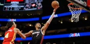 Antetokounmpo logra su primera victoria con Miami; Sixers repuntan en Indiana