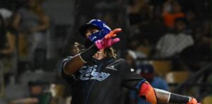 Florial y Alcántara jonronean y el Licey supera 7 por 4 a los Toros
